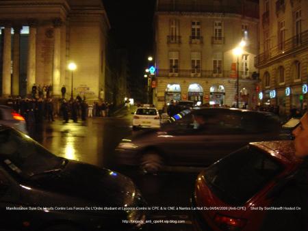 Heurts !!!!! Mouvement étudiant et Lyceens Dans La  Nuit Du 04 04 2006 7